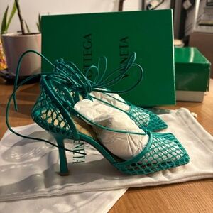 Bottega Veneta Mesh Nappa Stretch Sandal in Grass, EU 38, Like New